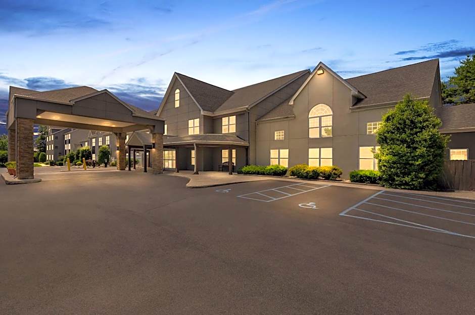 Country Inn & Suites by Radisson, Roanoke, VA