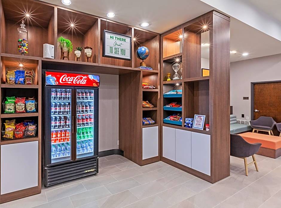 Holiday Inn and Suites McKinney - Allen By IHG