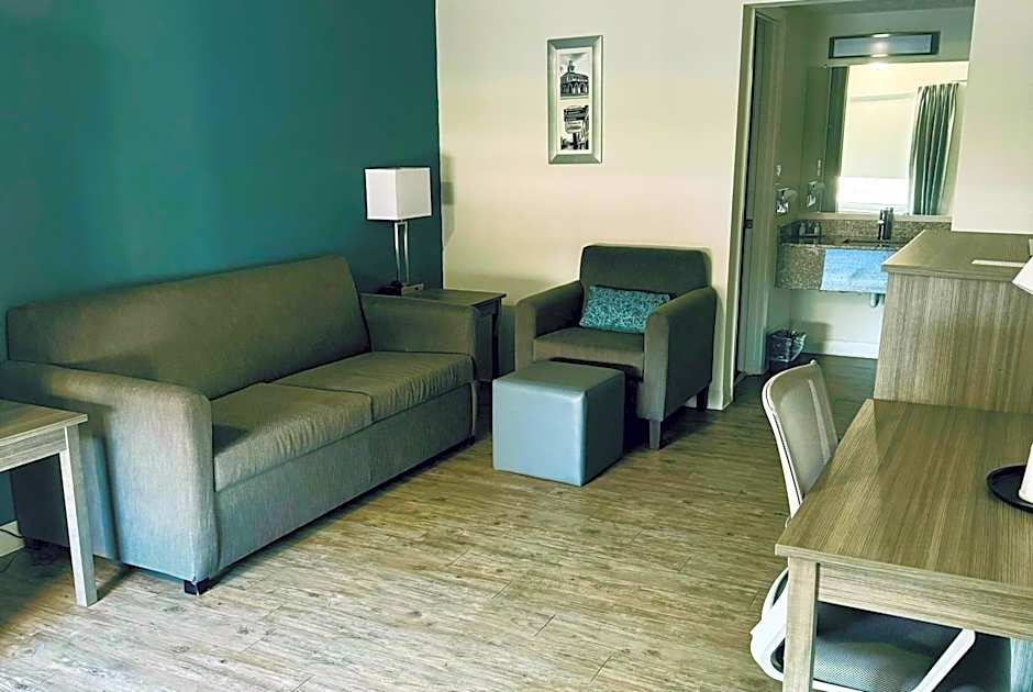 Ramada by Wyndham Lumberton