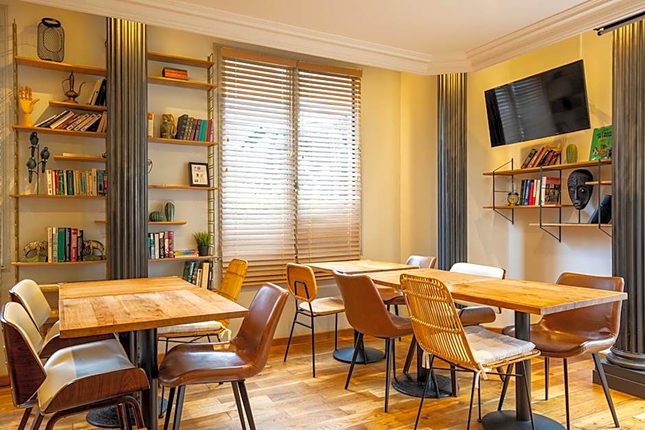 Ibis Styles Paris Tolbiac Bibliotheque