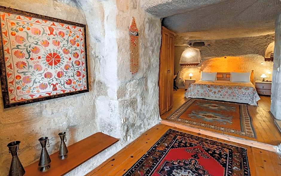 Amber Cave Suites