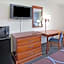 Super 8 by Wyndham Suwanee
