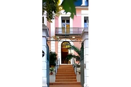 Hotel des Arceaux