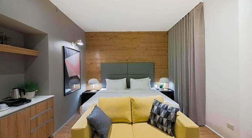 Avior Hotel