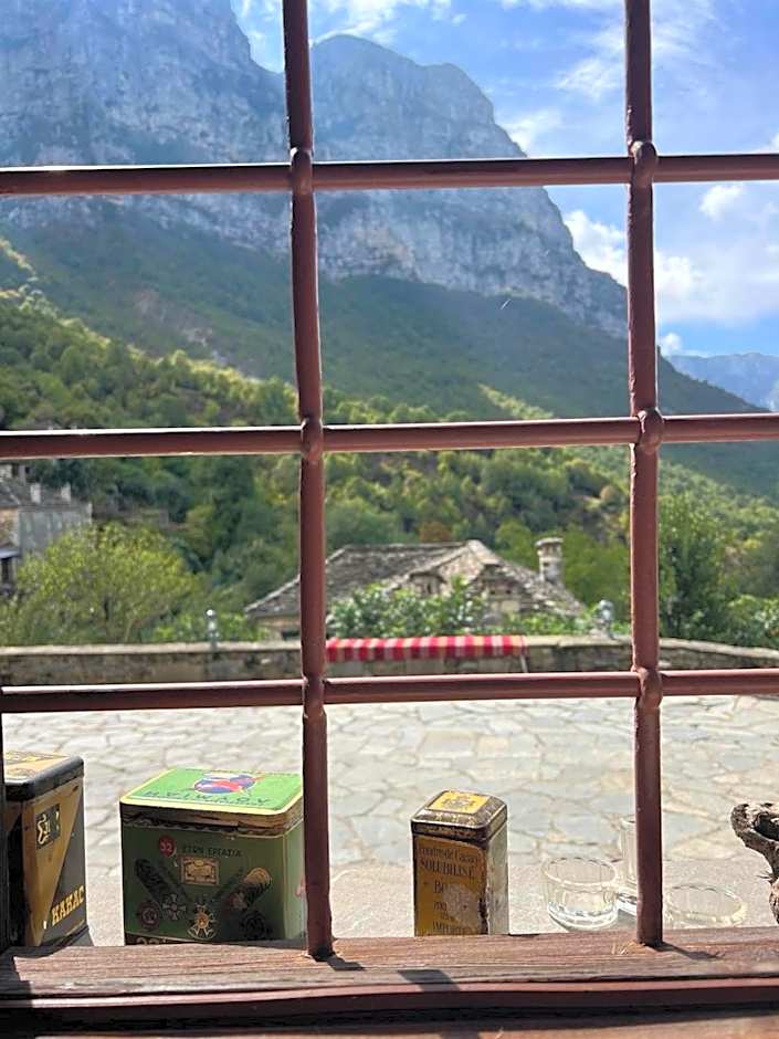 Ikojenia Traditional Lodge