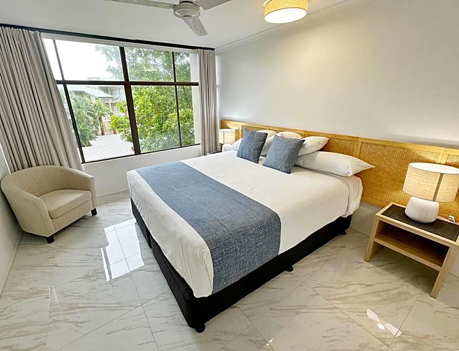 Photo 1 of 19 of 2 Bedroom Apartment, Balcony