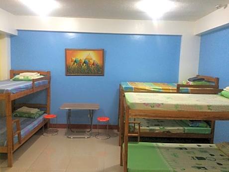 Mixed Dormitory Room