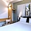 B&B HOTEL Paris Le Bourget