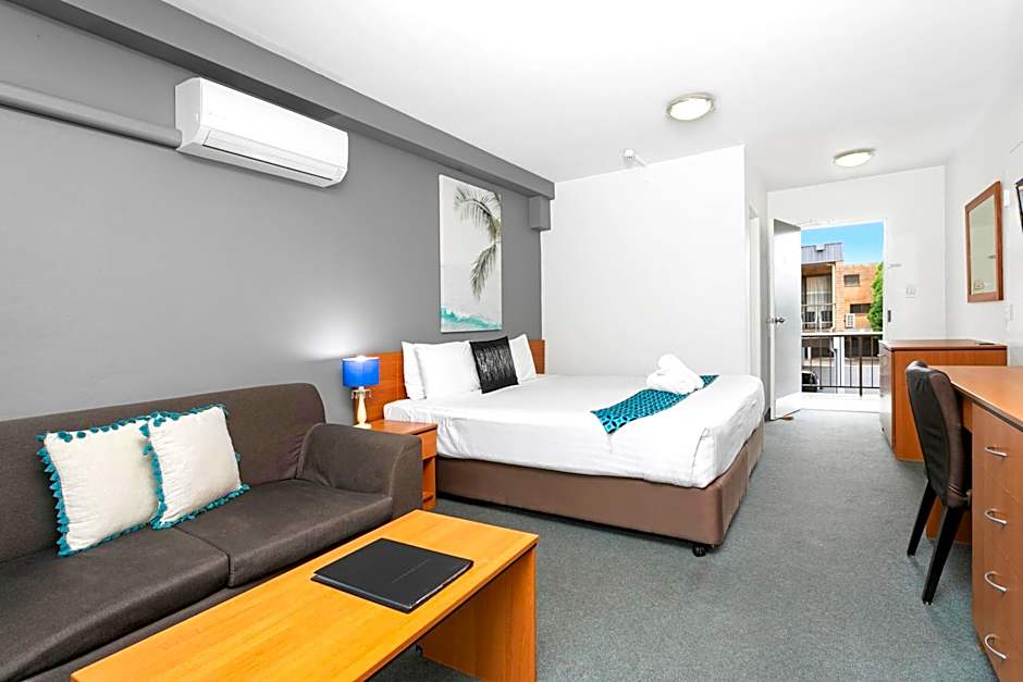 Peninsula Nelson Bay Motel and Serviced Apartments