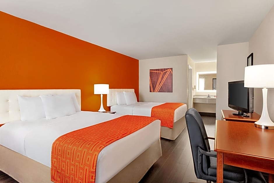 Howard Johnson by Wyndham Chattanooga Lookout Mountain I-24