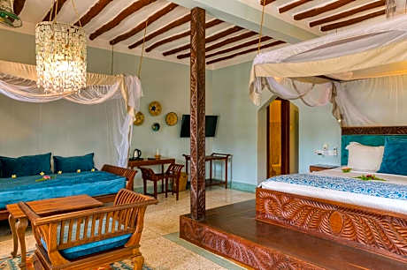Pool Bungalow
