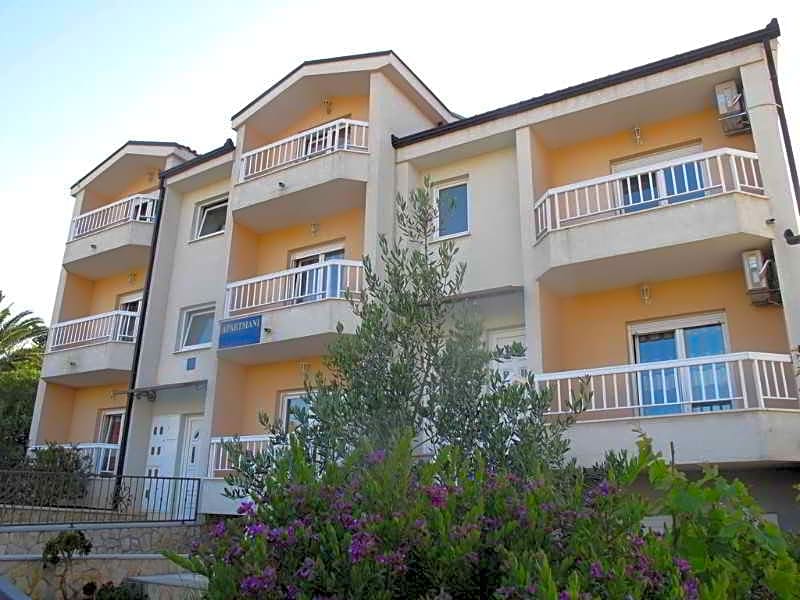 Apartments Mia