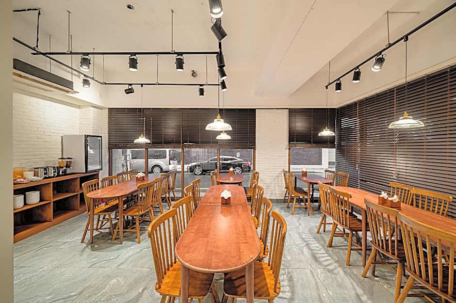 B. Cent Hotel Busan Station