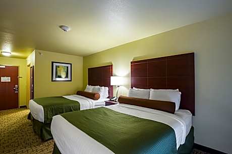 Queen Room with Two Queen Beds - Non-Smoking