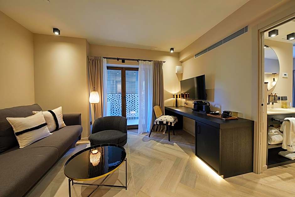Belle Marivent Mediterranean Petit Hotel