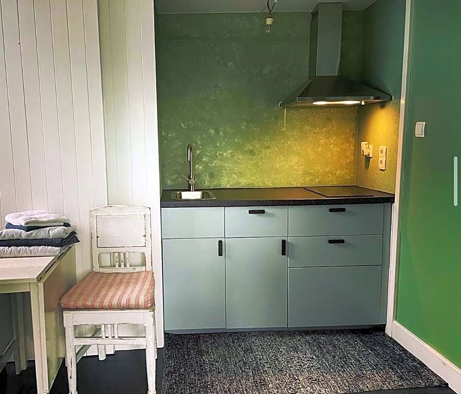 Amster Houseboat Bed without Breakfast