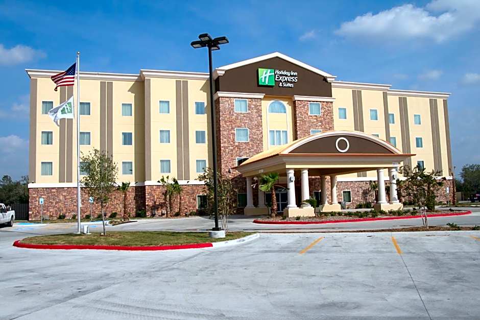 Holiday Inn Express & Suites George West By IHG