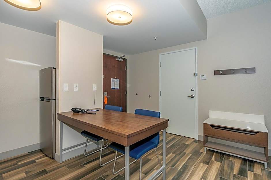 Hampton Inn By Hilton And Suites Flagstaff
