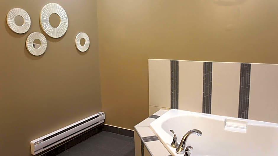 Best Western Plus Fort Saskatchewan Inn & Suites