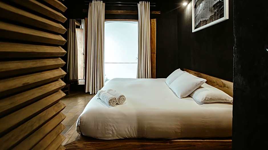 Hotel Sin Nombre