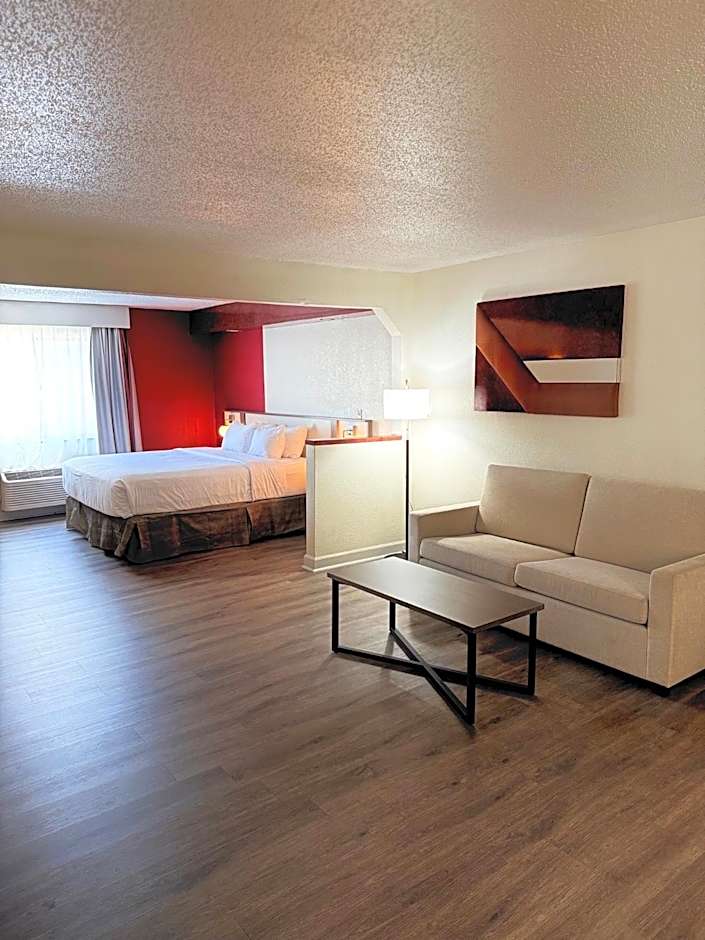 Ramada by Wyndham Glendale Heights/Lombard