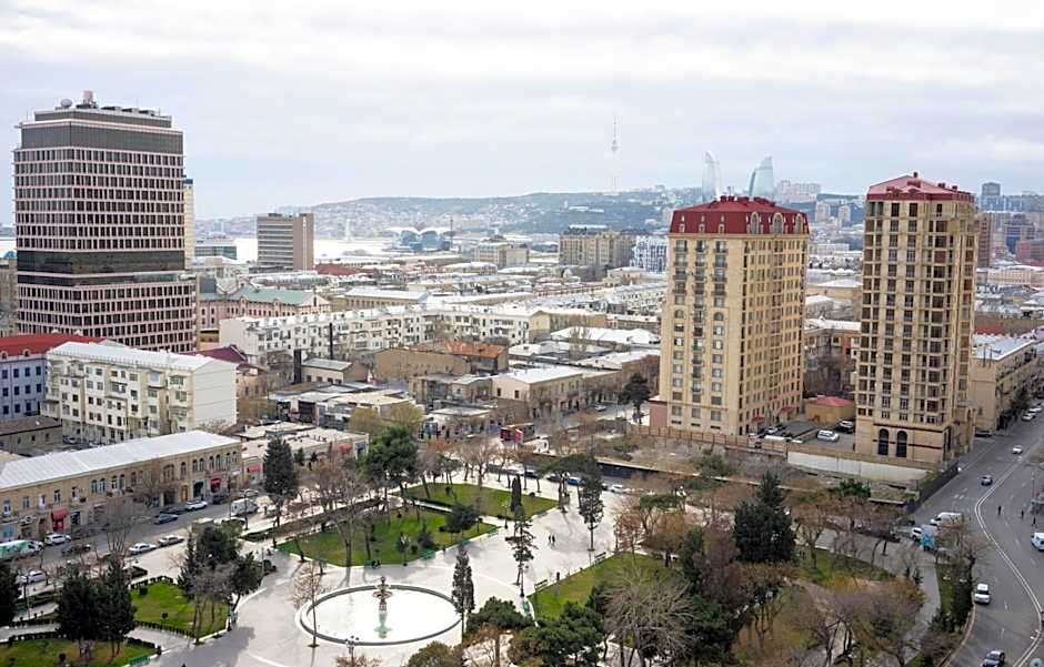 Parkside Hotel & Apartments