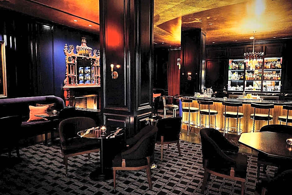 The Adolphus, Autograph Collection