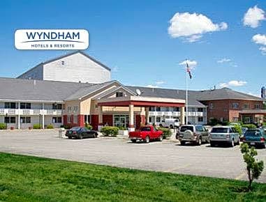 Days Hotel by Wyndham Methuen MA Conference Center