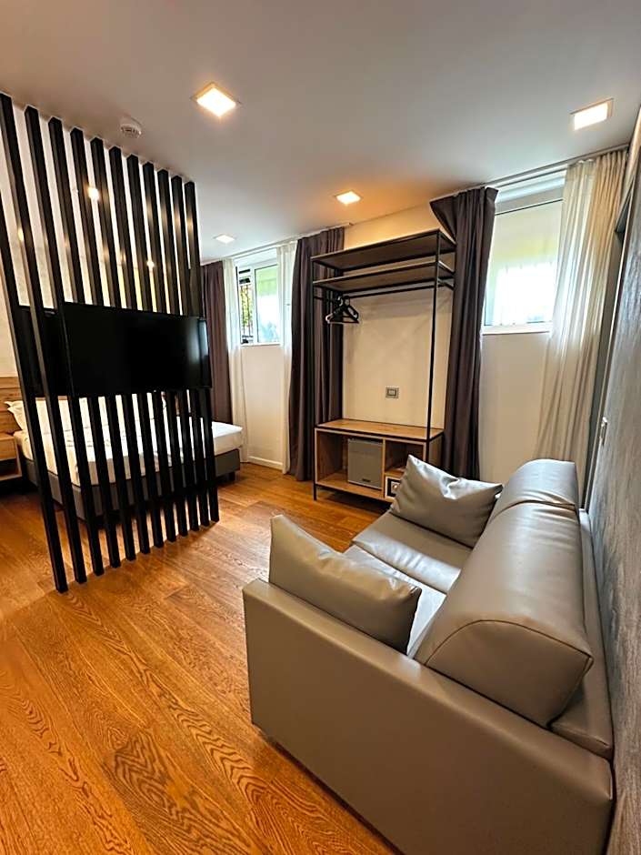 GRANDI 32 Boutique Residence