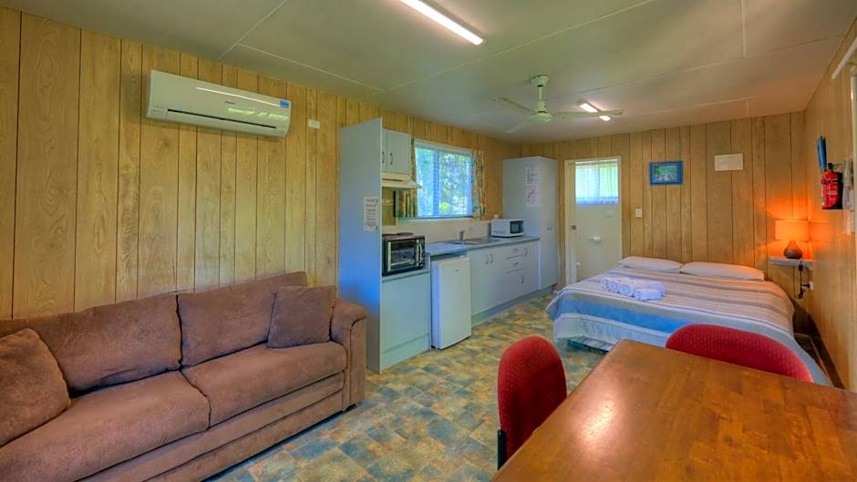 Flying Fish Point Tourist Park