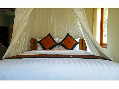 2 Bedroom Villa with Private Pool