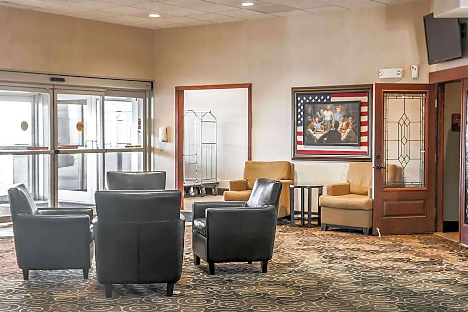 Sleep Inn & Suites Conference Center and Water Park