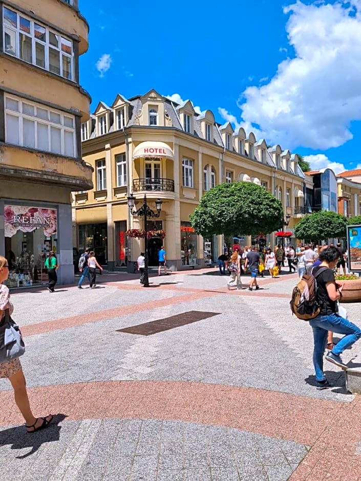 Plovdiv City Center Hotel