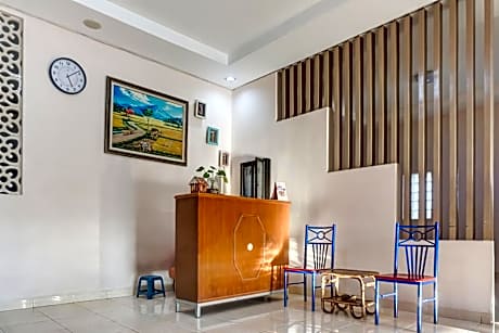 OYO 91316 Hh Guest House Makassar