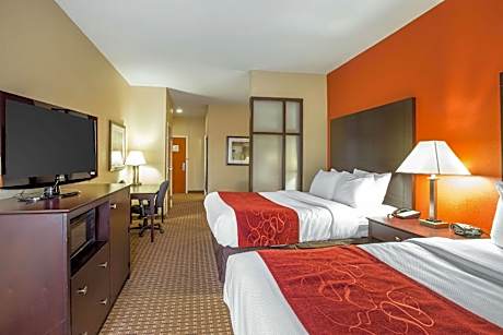 2 Queen Beds, Suite, Nonsmoking