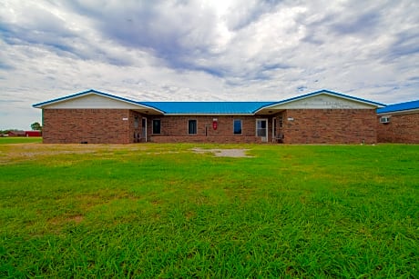 OYO Hotel Waurika OK US-70