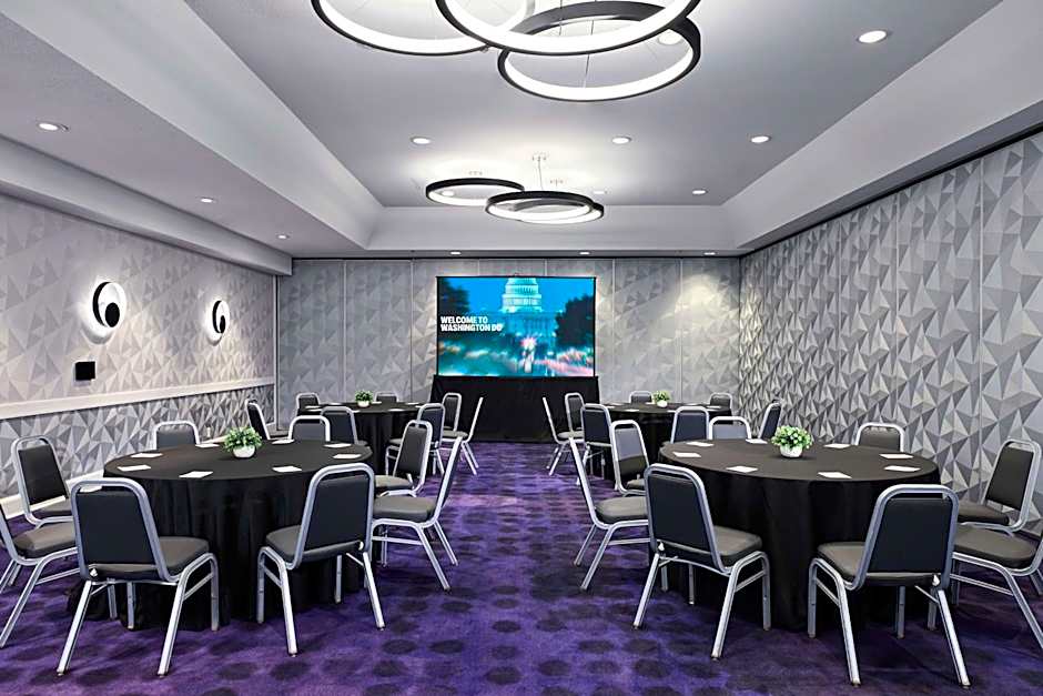 YOTEL Washington DC