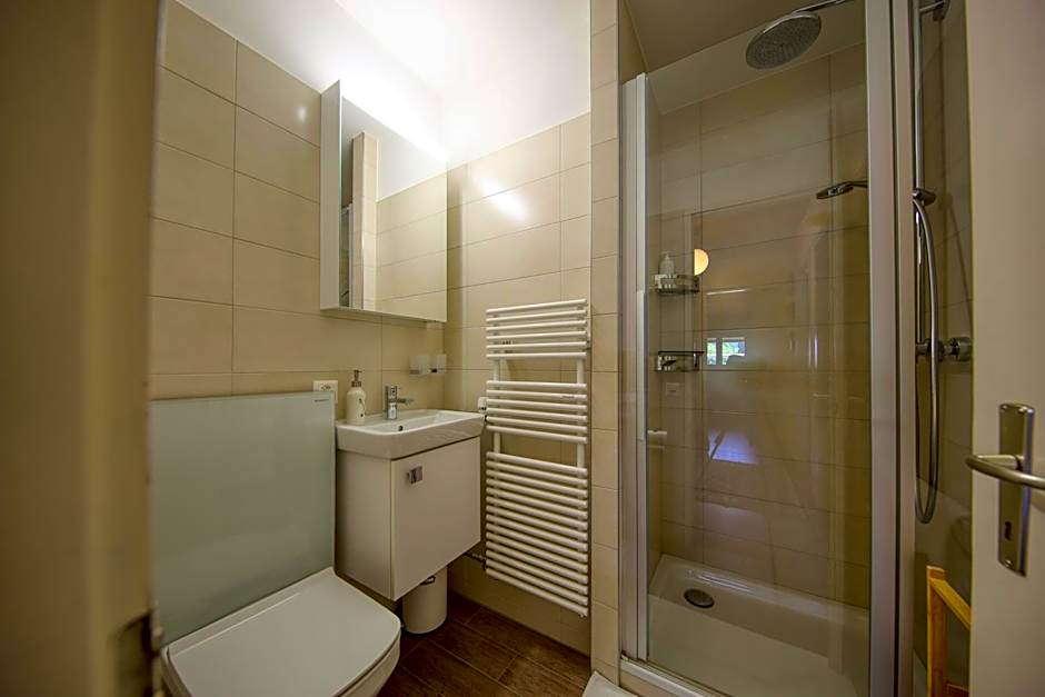 Ravines 50, Soulful Escape With Mountain Views