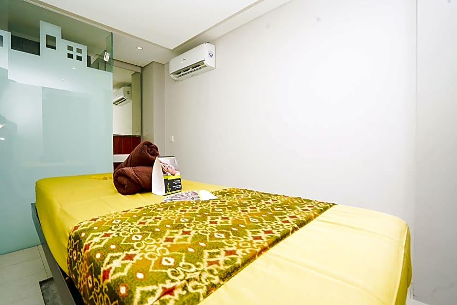 The Life Styles Hotel Surabaya