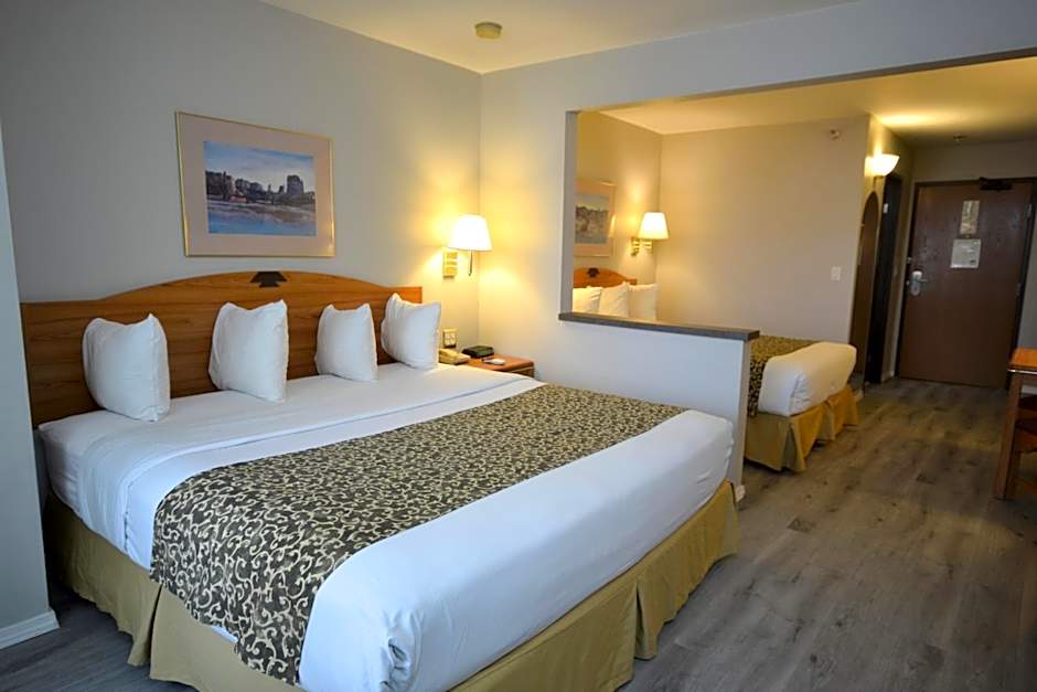 Days Inn & Suites by Wyndham Airport Albuquerque