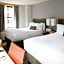 The St. Clair Hotel - Magnificent Mile