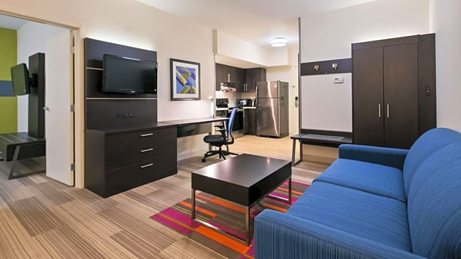 Holiday Inn Express Hotel & Suites Everett