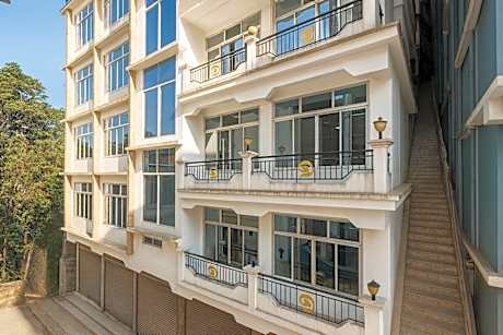 Hotel Golden Dolma