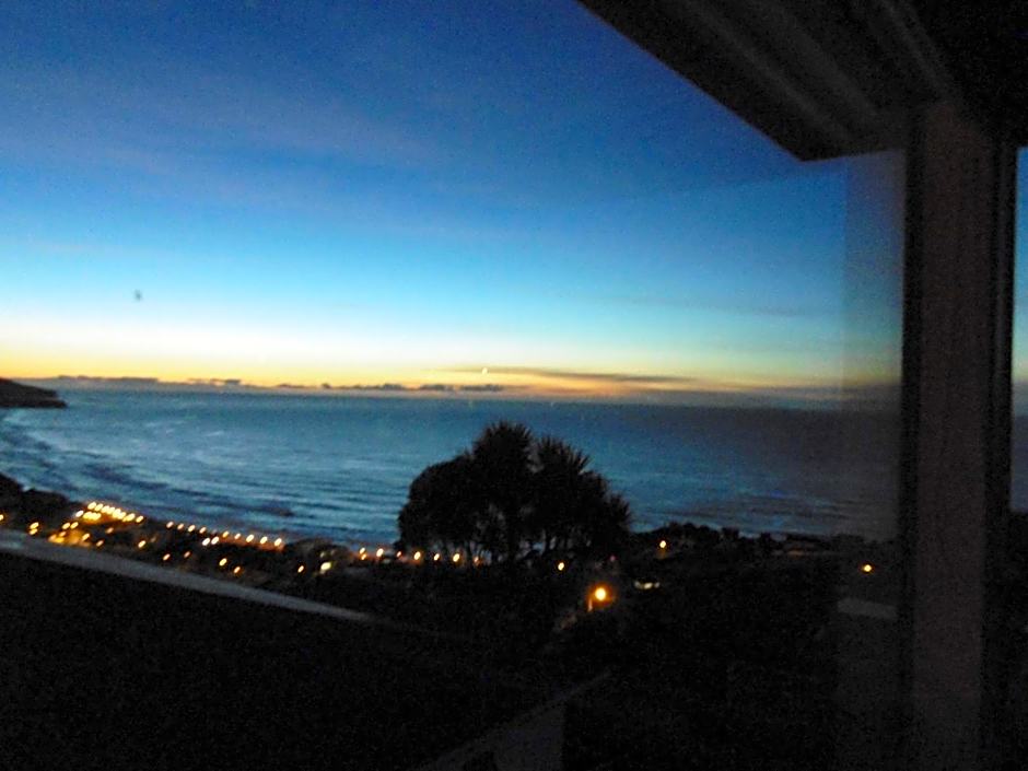 Rosemount B&B by the Sea St Clair