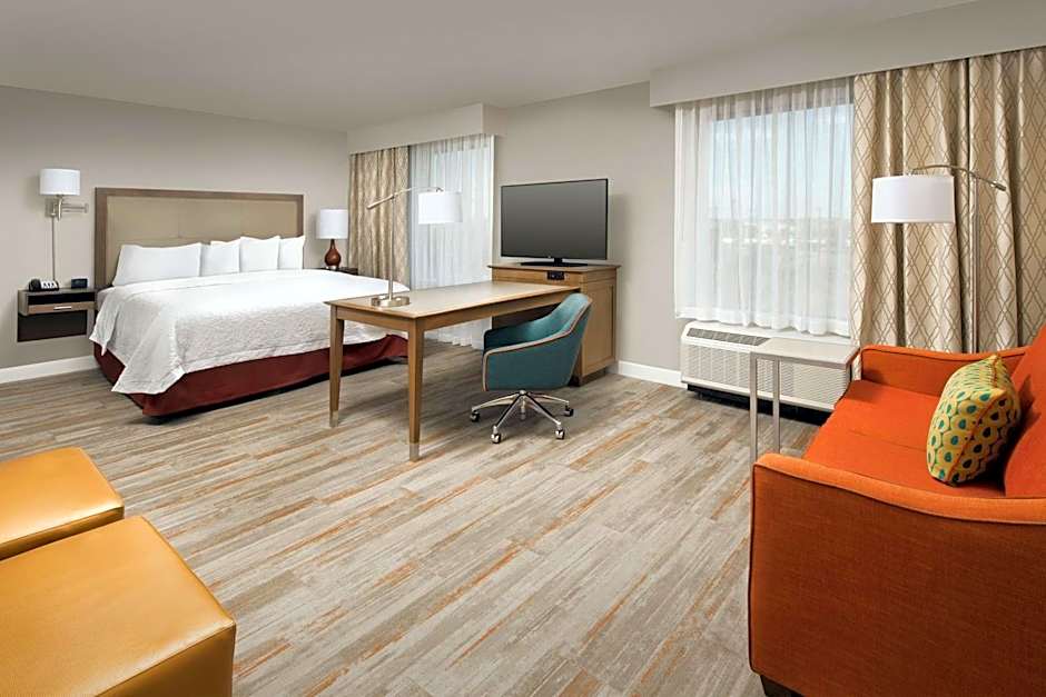 Hampton Inn By Hilton & Suites San Antonio Lackland AFB SeaWorld