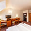 Hotel Ahl Meerkatzen Koln