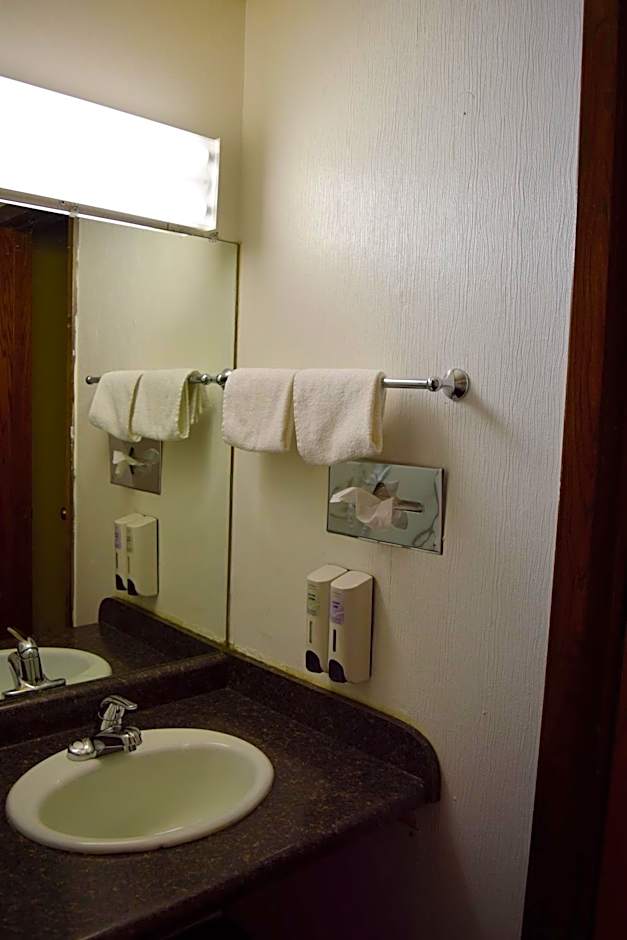 Snelling Motor Inn