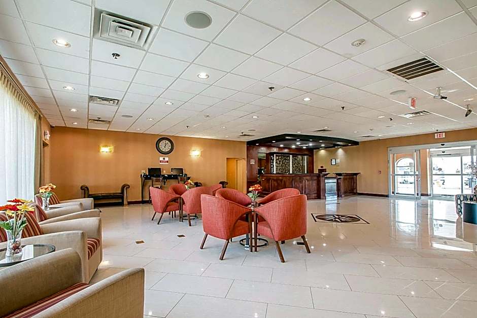 Clarion Inn Elmhurst - Oak Brook Near I-88, I-290, I-294