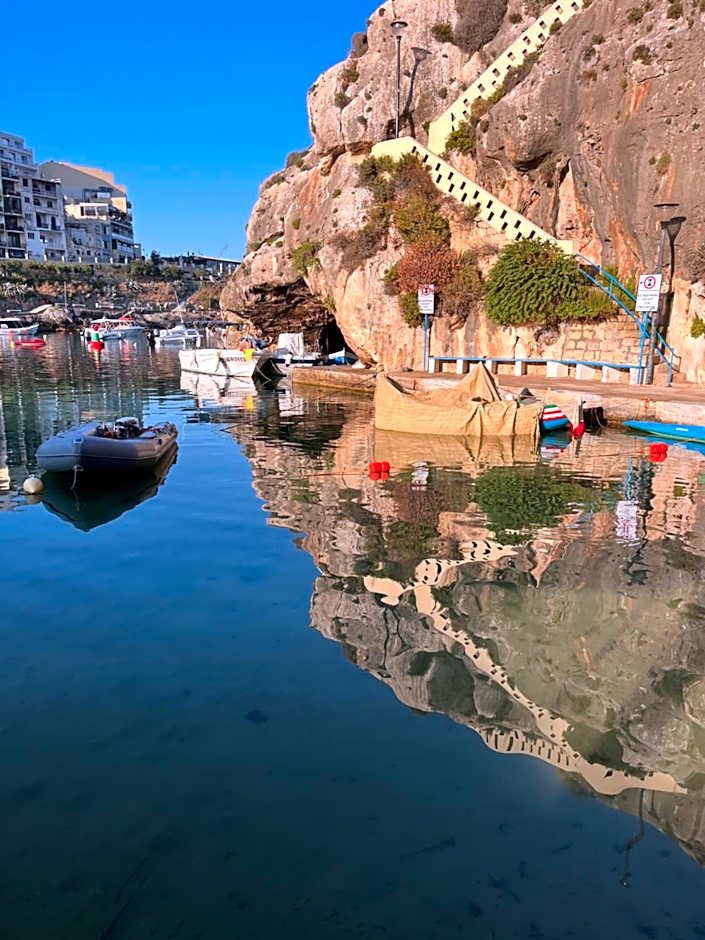 Blu Waters Boutique Hotel