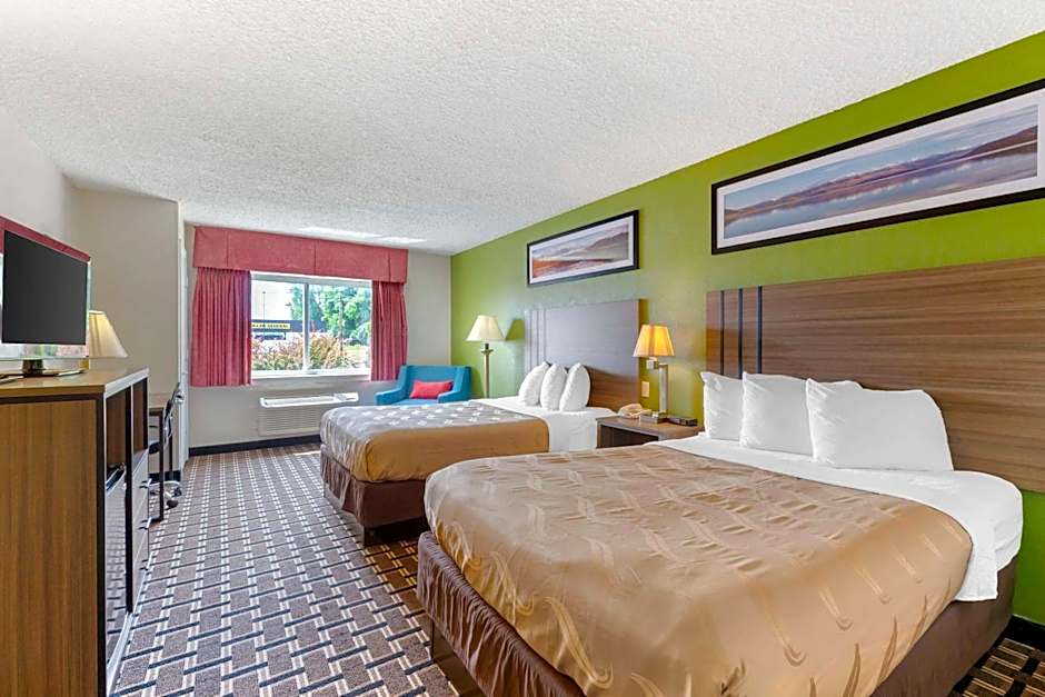 Quality Inn Huron